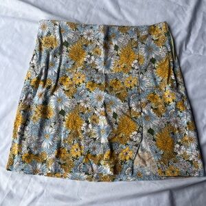 Urban Outfitters Skirt. Floral pattern with side zip.